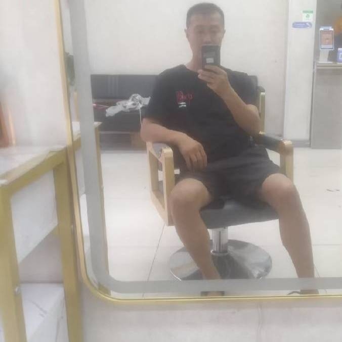 闫杰的第一张照片--杭州上门女婿服务网